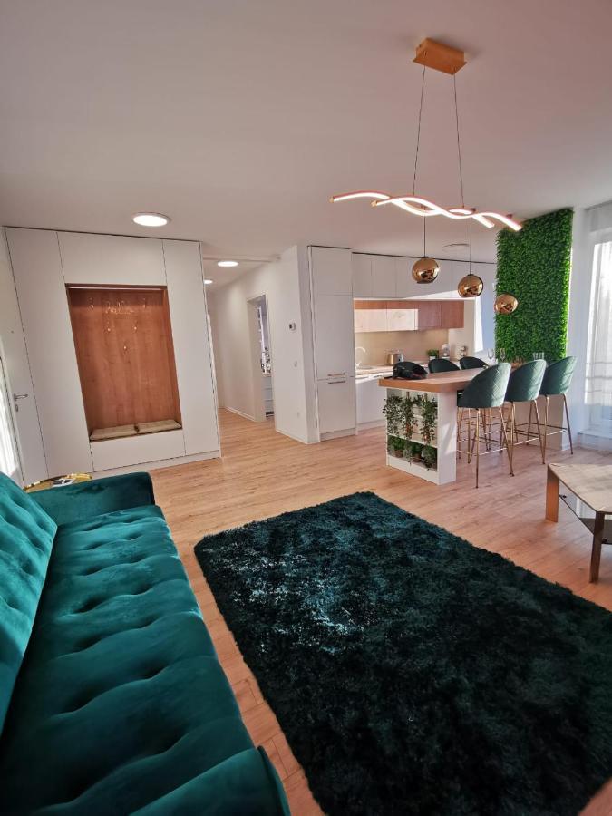 Cliché Luxury Apartment Braşov Exterior foto